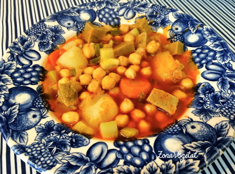 GARBANZOS CON SEITÁN Y ZANAHORIA